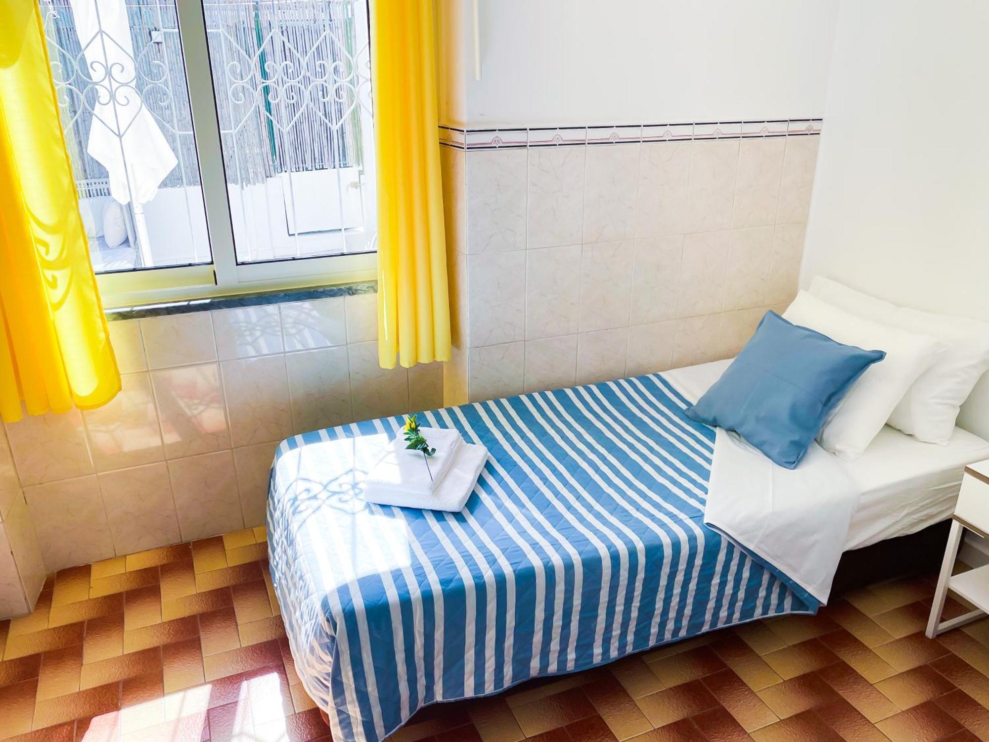 Central Olhao Home - Private Spacious Sunlit Patio Olhão Exteriör bild